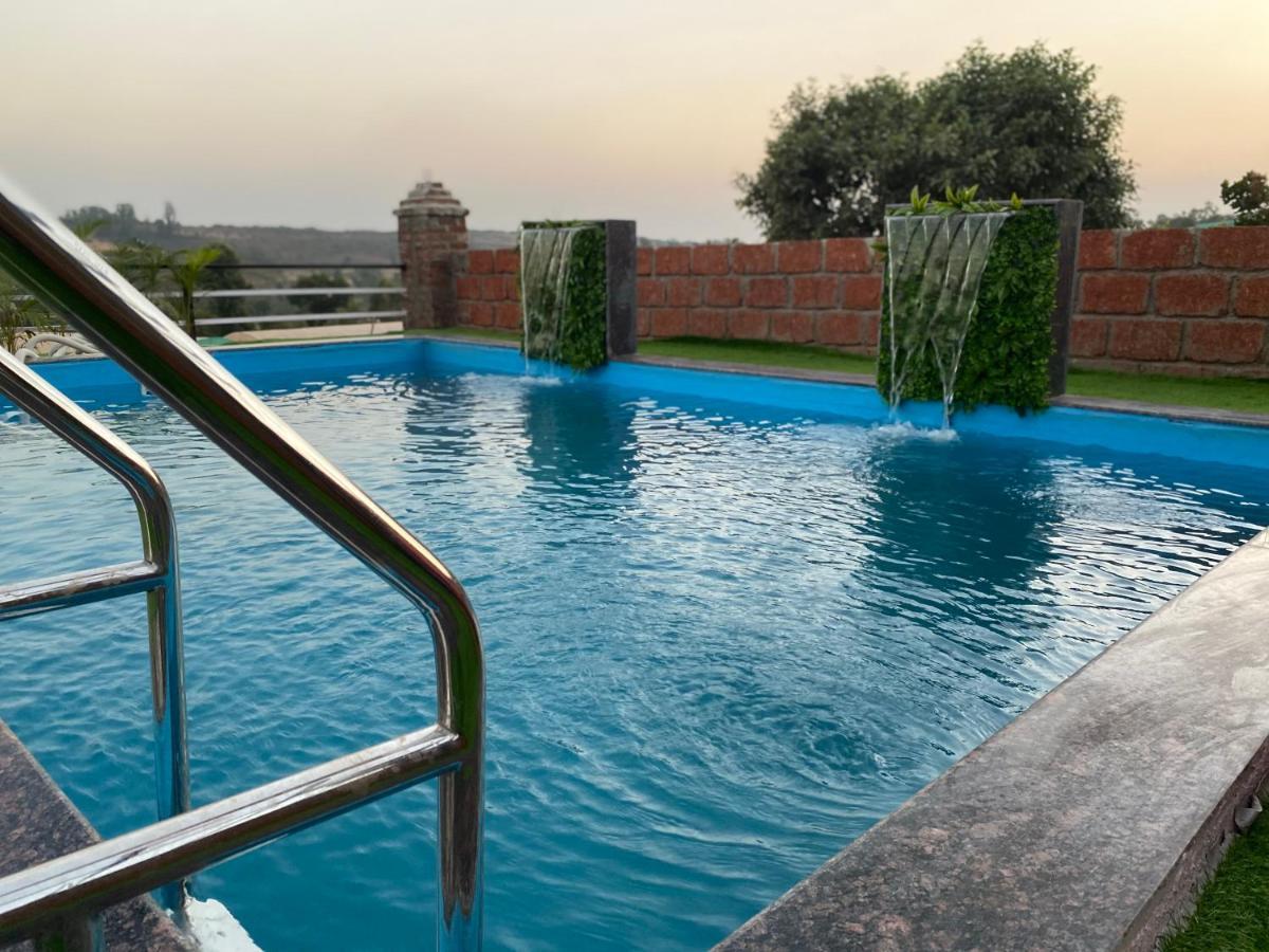 Shivanya Palace Mahabaleshwar Ngoại thất bức ảnh