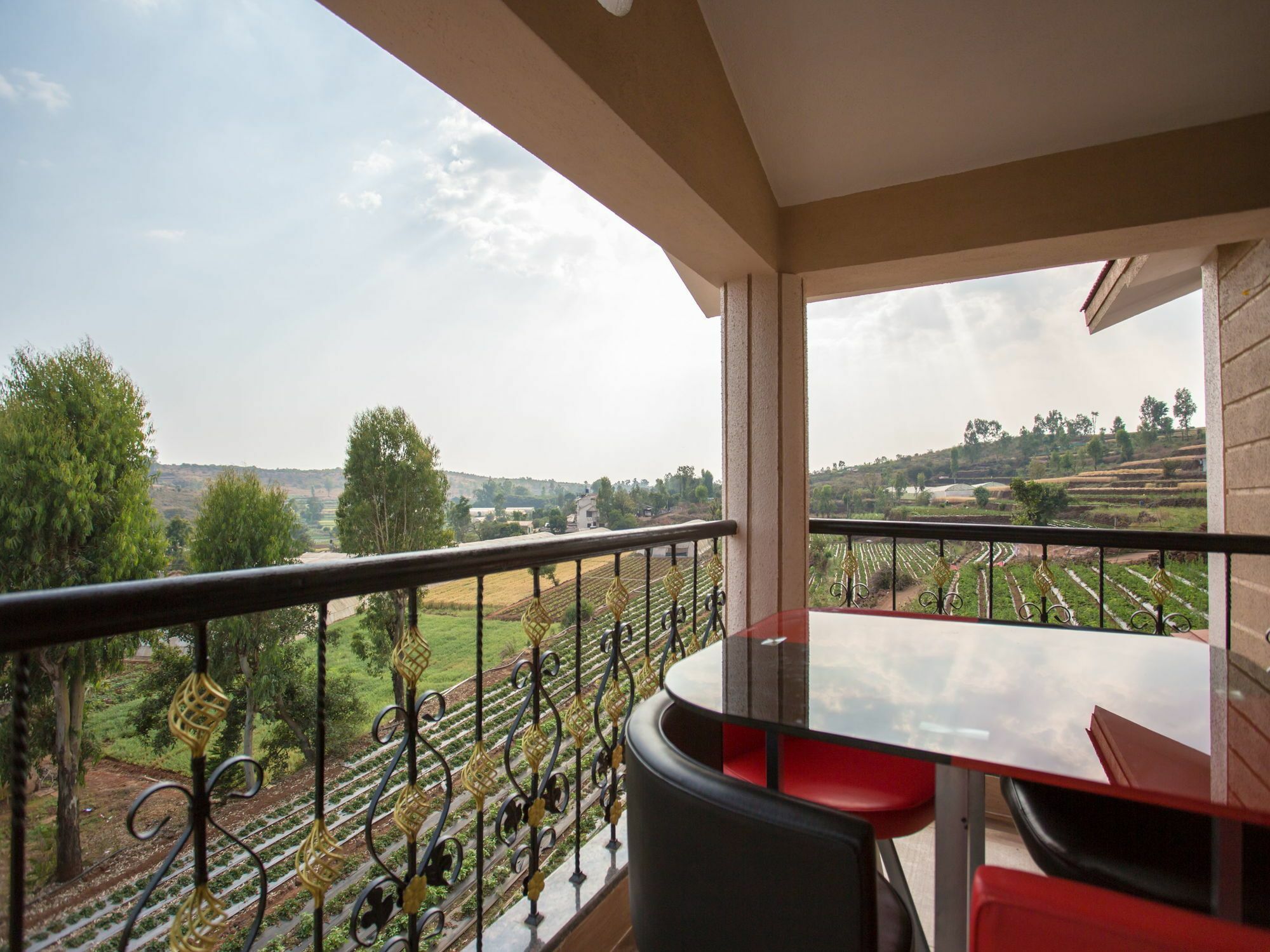 Shivanya Palace Mahabaleshwar Ngoại thất bức ảnh
